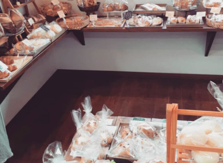 Bakery Aurora（ベーカリーアウローラ）
